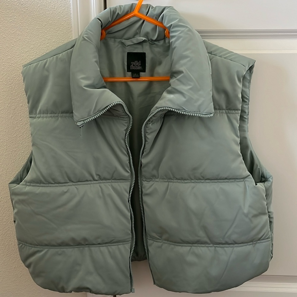Cropped Puffer Vest